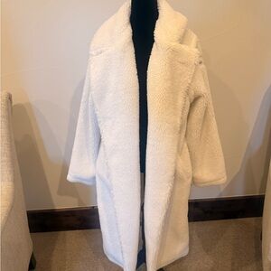 Women's White Sherpa trench